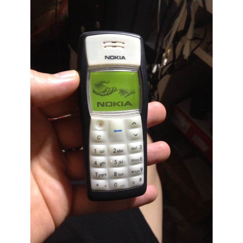Xác NOKIA 1100 trùng imei, màn còn khá, ngoại hình cũng nét, nhận sjm nhưng không sóng , máy không bin