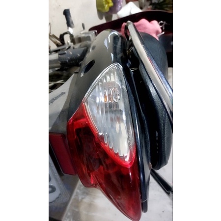 Chụp đèn sau/ Đèn lái xe Angel 100 mã VA2