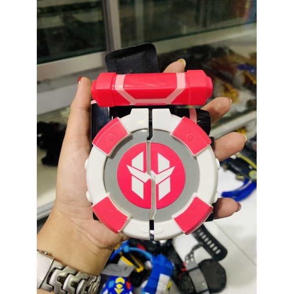 Đồ chơi máy biến hình Watchcar Power Battle Sona car shooting gear launcher