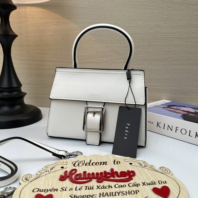Túi đeo chéo nữ PEDR0  PW2-55060019 Size : 18cm* 13cm