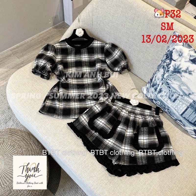 Set Bộ Caro Đen Tay Phồng Kèm Quần Short 2 Túi Viền Ren