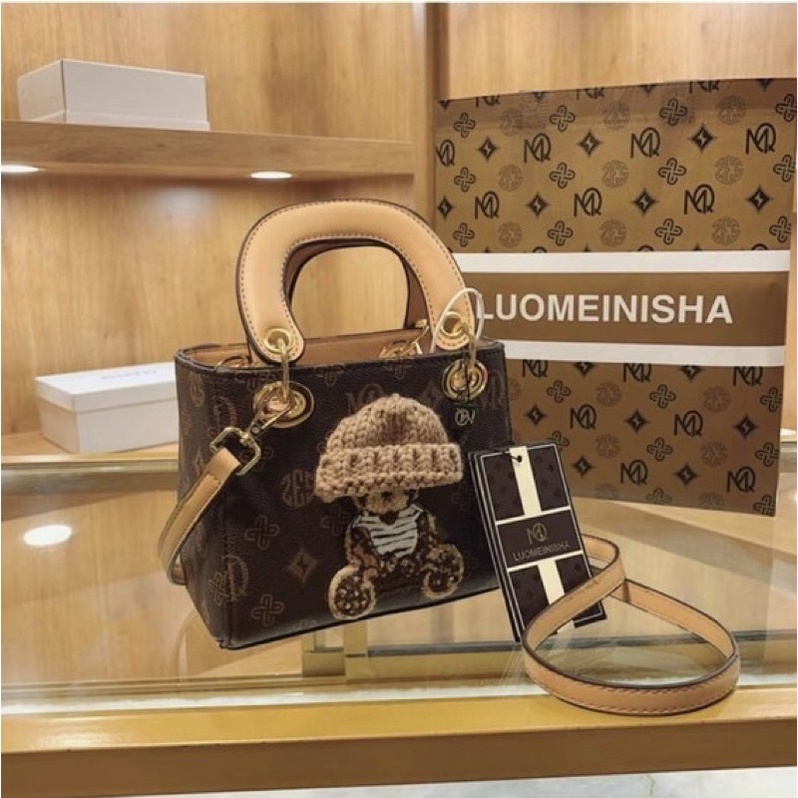 Video+Ảnh Thật) Túi Dioo Hình Gấu Đeo Vai Thời Trang Kèm Dây Dài Đeo Chéo Chất Lượng Cao Cho Nữ