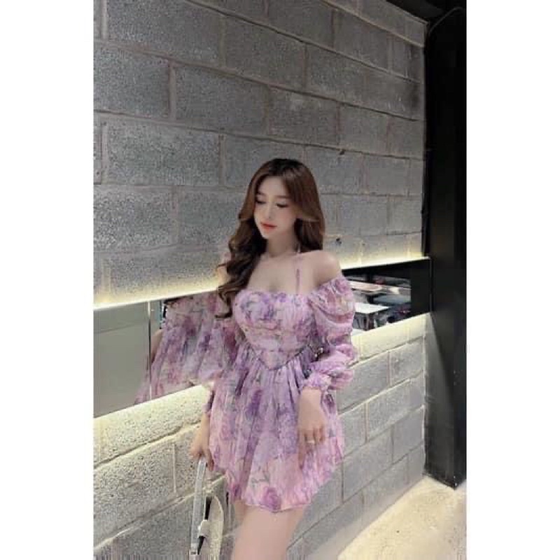 ĐẦM XOÈ VOAN HOA CỔ VUÔNG
