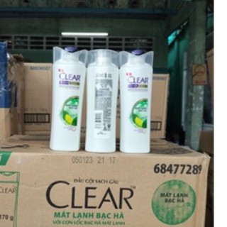 Dầu gội sạch gàu Clear bạc hà 380ml
