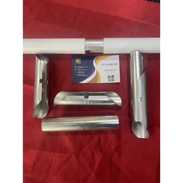 Cút Nối Thanh Treo Rèm INOX Cao Cấp ( 1 cái )Chống Rỉ . Thiết Kế Khe Hở Đàn Hồi Tiện Lợi Dễ Dàng Sử Dụng Giá Rẻ