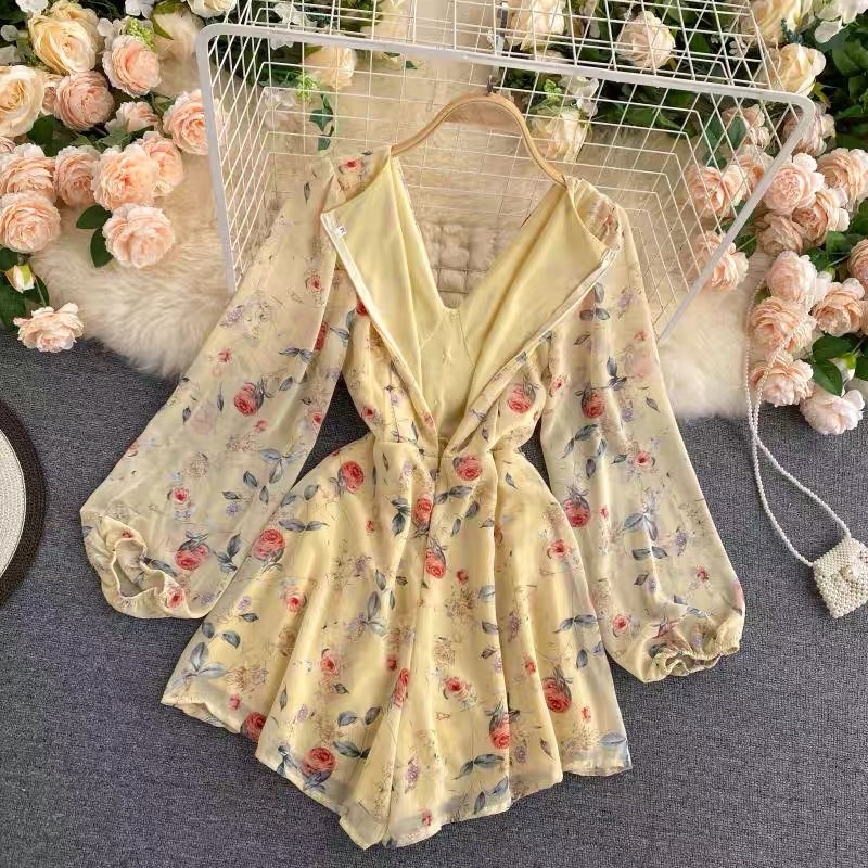 Jumsuit hoa nhí tay dài