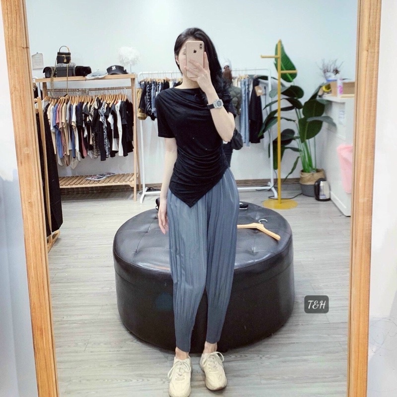 Quần bom mới sịn xò