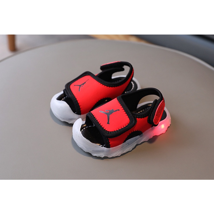 Sandal tập đi cho bé JĐ đế mềm chống trơn trượt có đèn LED phát sáng