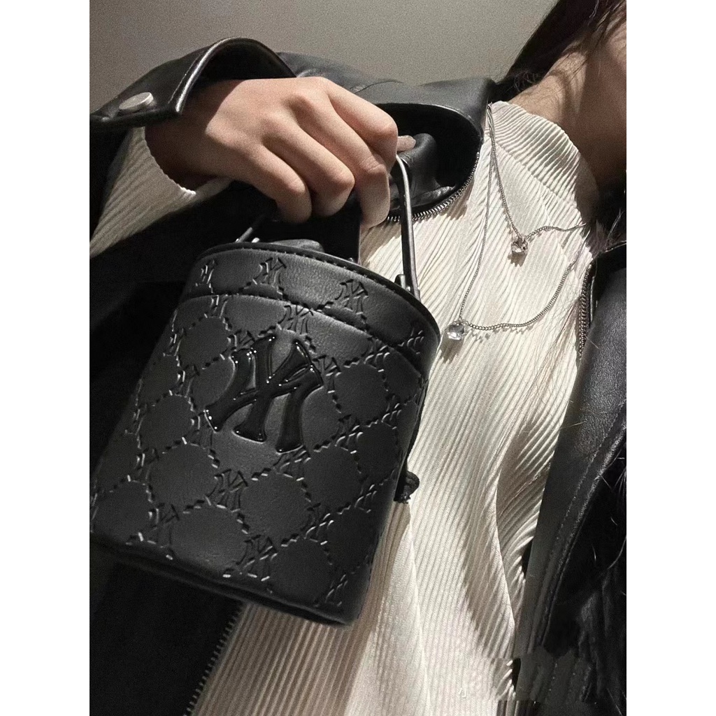 Túi hộp hình trụ MLB unisex cá tính. túi đeo chéo sang chảnh