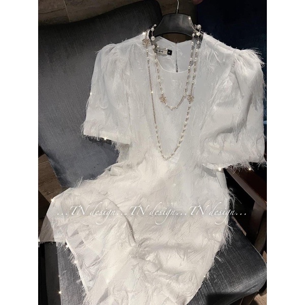 Váy xuông lông tiểu thư