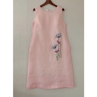 Đầm linen tưng premium thêu tay