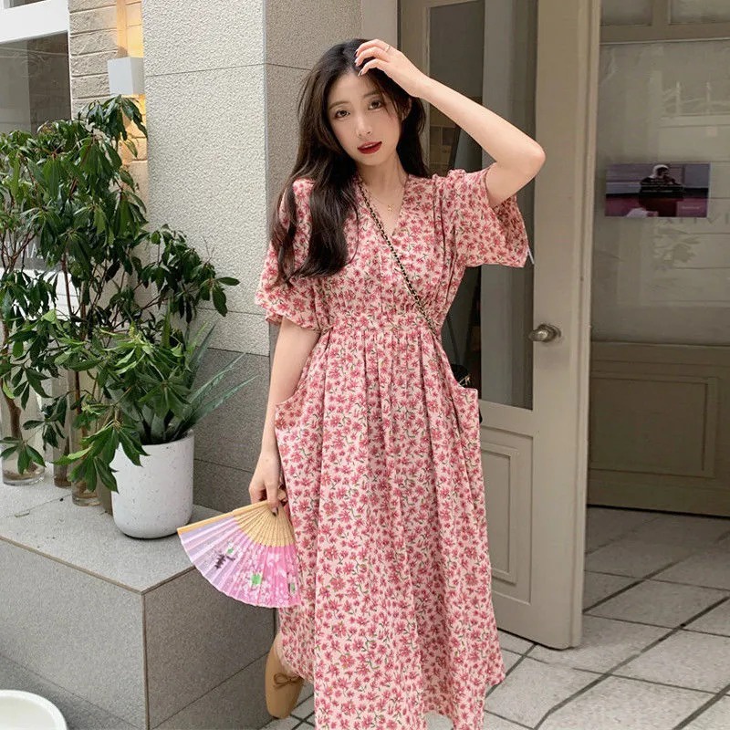 Váy hoa nhí hồng cổ V dáng dài MIDI phong cách cô nàng trẻ trung mùa hè