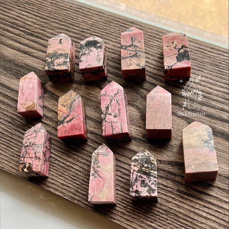 Trụ tháp Rhodonite Tower màu hồng đất vân ren đen xinh xắn dùng thanh tẩy, reiki, thiền định