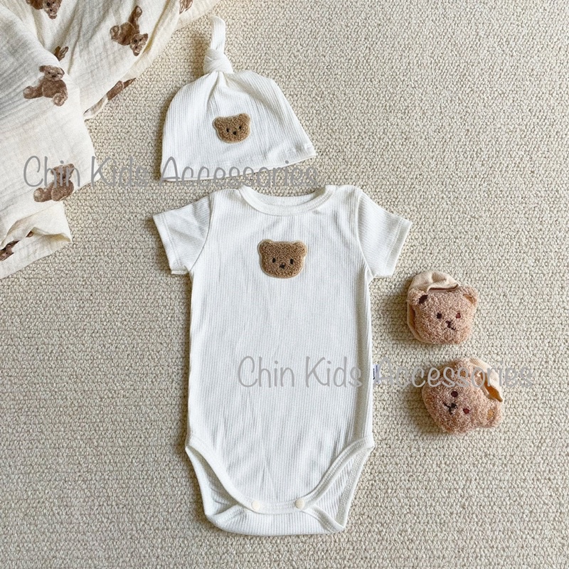 Sét body cộc tay và mũ củ tỏi thêu gấu vải cotton gân mềm cho bé