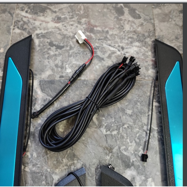 Nẹp Bước Chân Ngoài Có Đèn Led Cao Cấp Dành Cho Xe Honda CIVIC