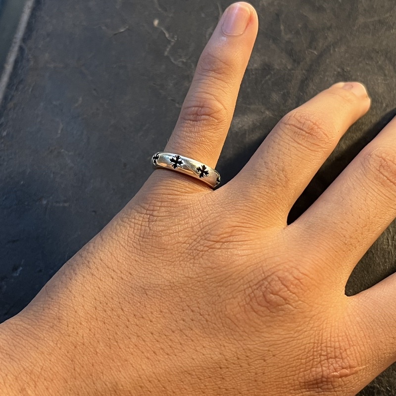 Nhẫn chromehearts