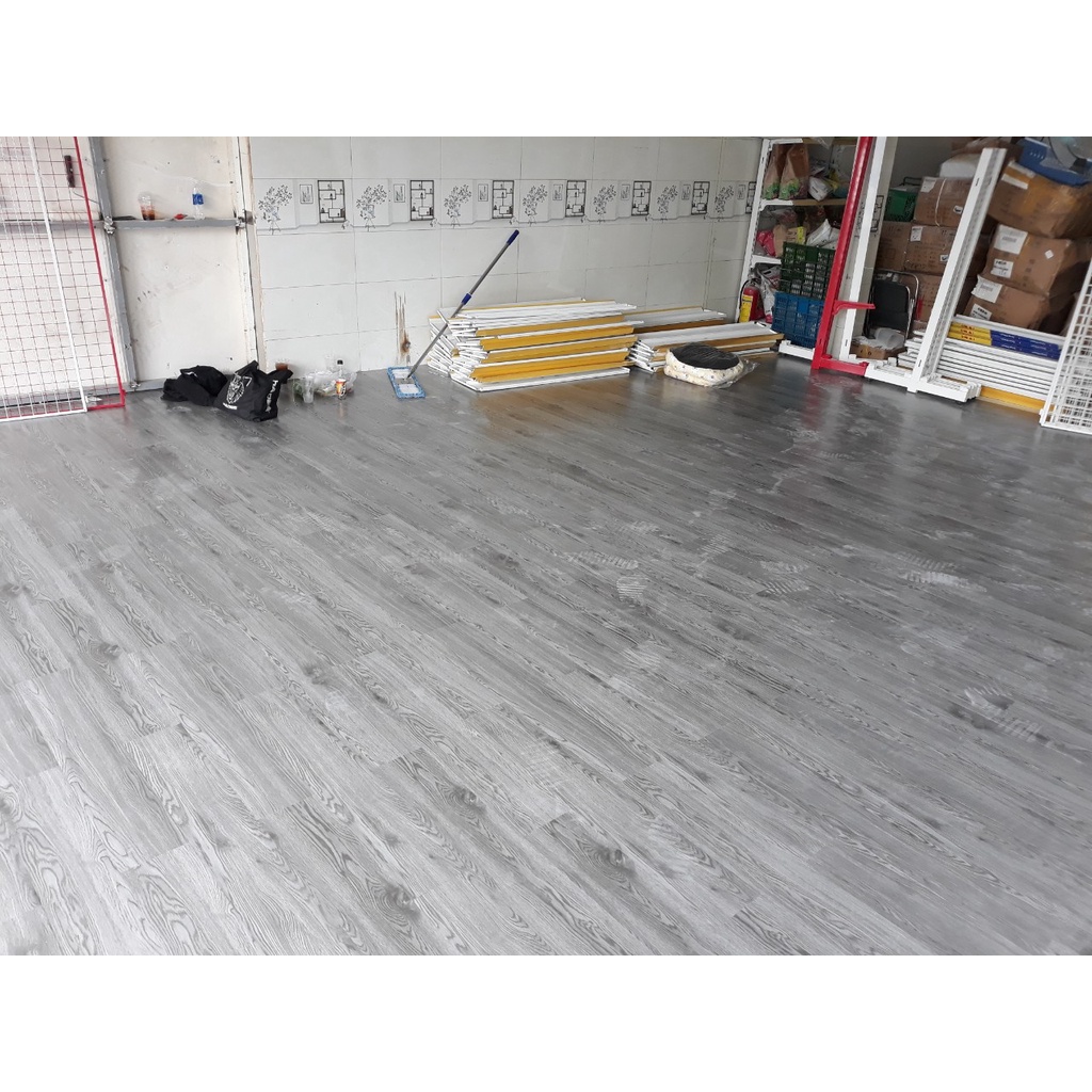 Tấm Ván Sàn Nhựa Vân Giả Gỗ Keo Sẵn Tự Dán Kích Thước 91x15 Mã 20