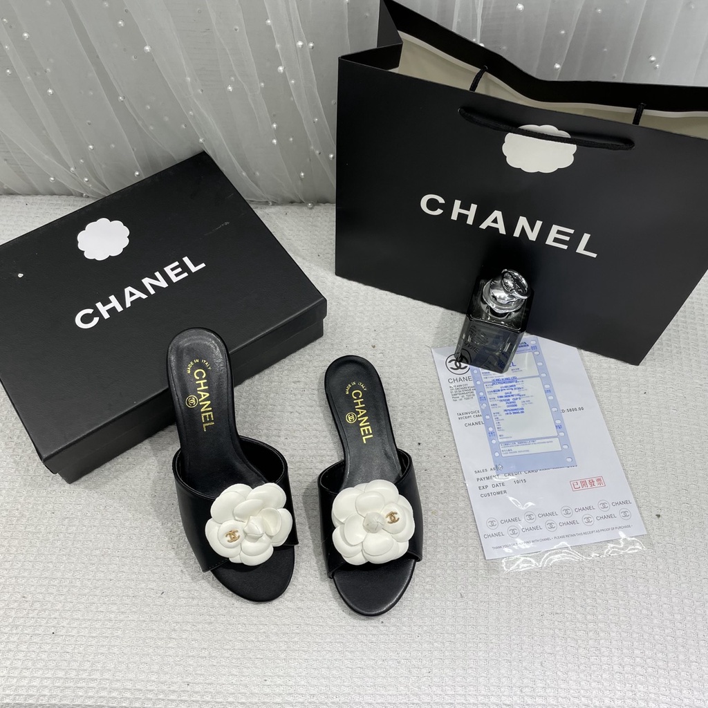 DÉP LÊ CHA NEO HOA TRÀ