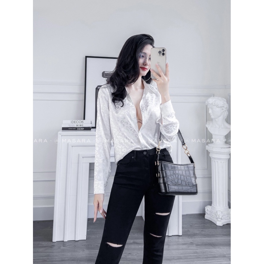 Áo trắng lụa gấm sơ mi dài tay nữ cao cấp họa tiết nổi beo hoa trắng, áo sơ mi họa tiết thiết kế MQ Boutique