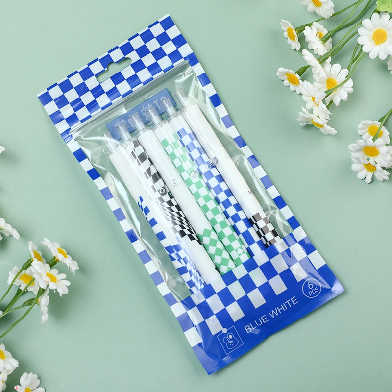 Bút gel đen họa tiết vô cùng dễ thương mực đều bút nhẹ dễ cầm nắm thích hợp cho học sinh văn phòng