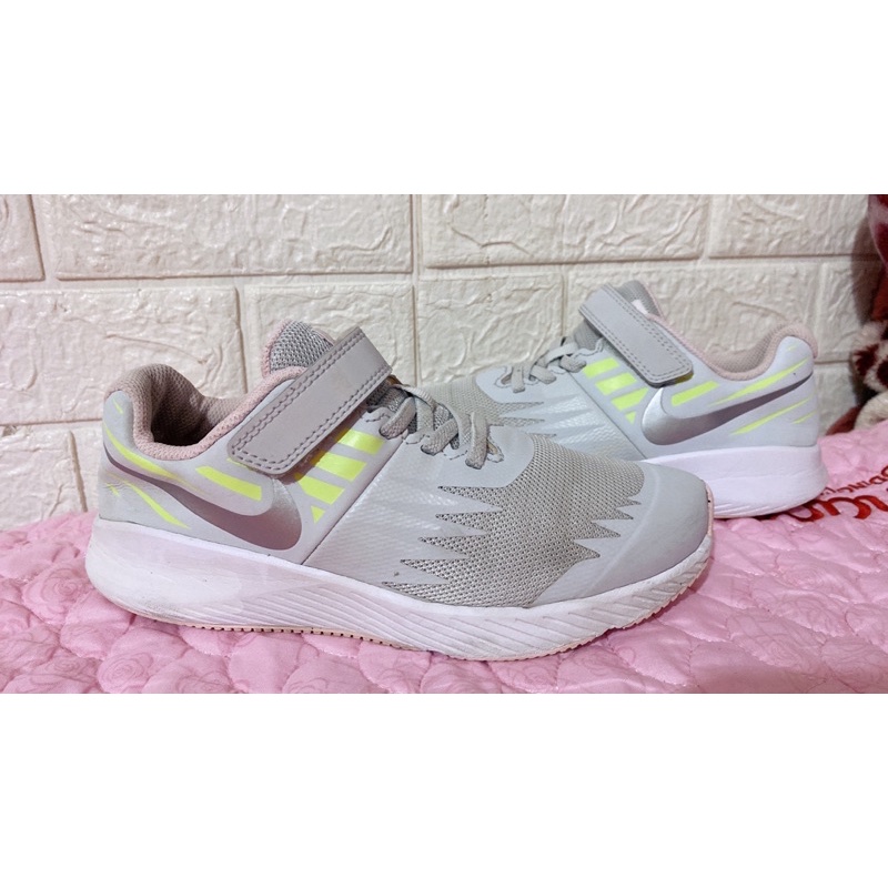 Giày Nike Star Runner size 34-21.5cm