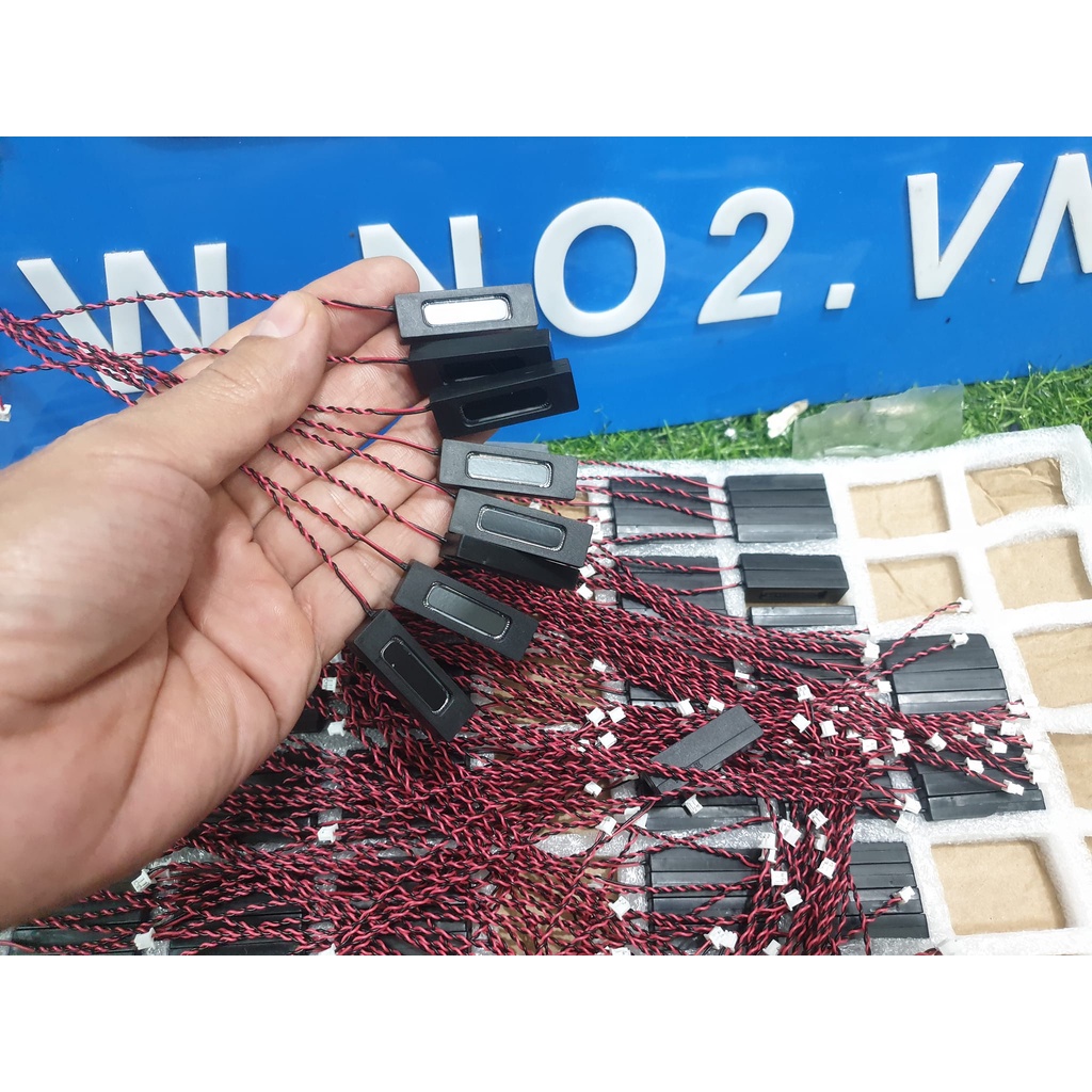 Loa độ laptop N7A,LOA Hình chữ nhật, âm thanh siêu hay. dài 35 rộng 9 dày 4mm: giá 1 chiếc, hàng loại 1