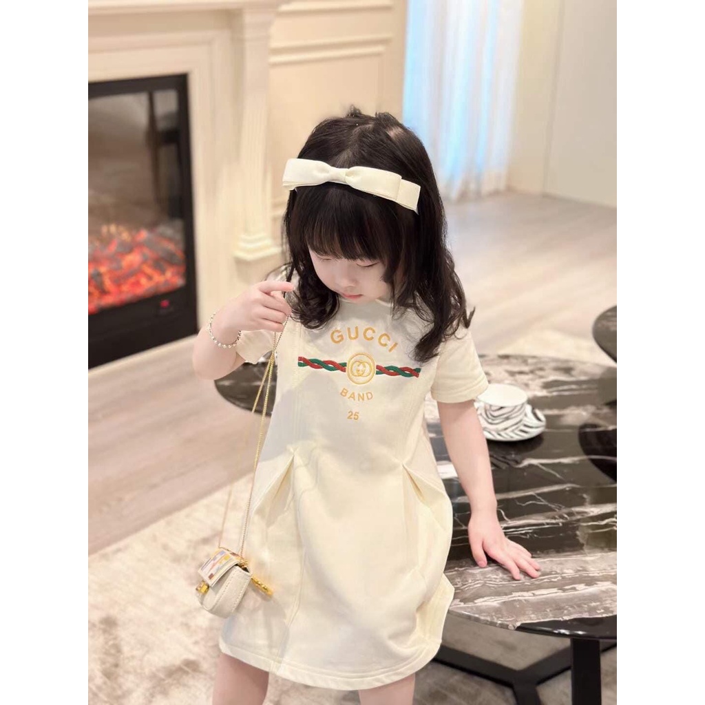 SÉT 2 VÁY COTTON BÉ GÁI DỄ THƯƠNG