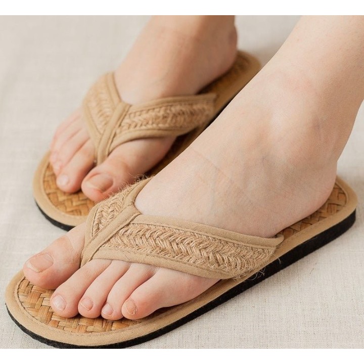 Dép cỏ bàng đan tay thủ công size từ 35 đến 42 ( Nam, Nữ )