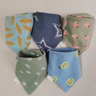 Set 5 yếm ăn cotton hình tam giác dành cho các bé
