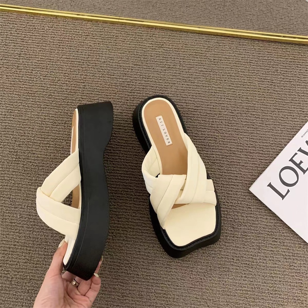 Dép lê nữ giày đi biển mũi vuông đế dày đi bên ngoài mùa hè 2023