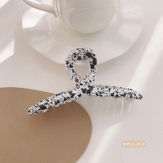 Kẹp Tóc Càng Cua Nhựa Cứng vẩy Sơn Đen Trắng