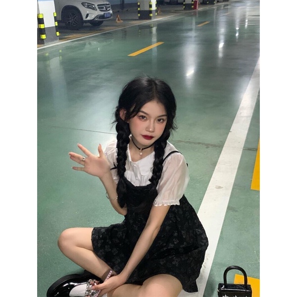 Set váy hai dây babydoll hoa và áo sơ mi trắng tay bồng FOOTMADE