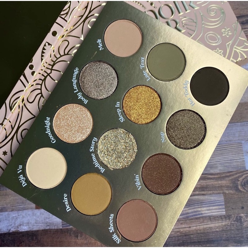 Bảng phấn mắt Colourpop BOUDOIR NOIR 12 ô