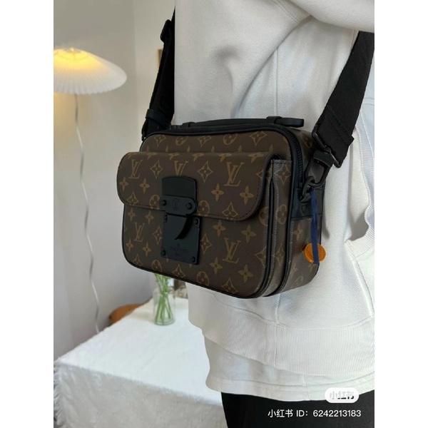 Túi đeo chéo Nam sz 22cm fullbox