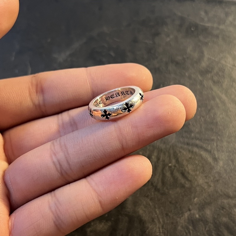 Nhẫn chromehearts