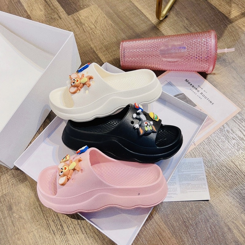 🔥BÁNH MÌ  CO STICKER LOẠI 1- DÉP ĐÚC  NỮ CHẤT LƯỢNG🔥 DÉP ĐI MƯA, DÉP ĐI TRONG NHÀ 🔥