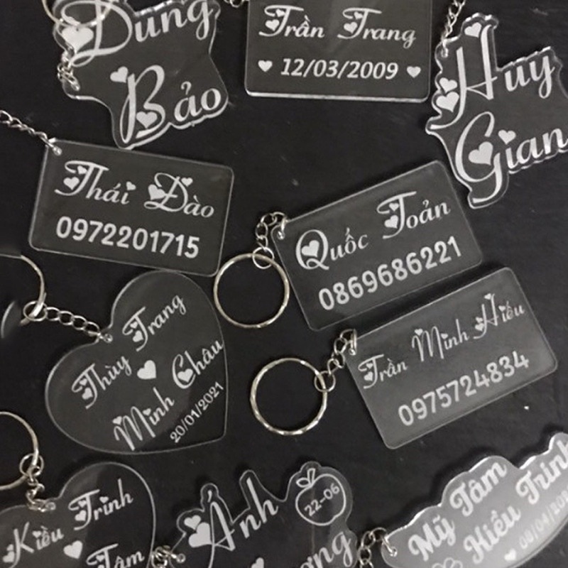 Khắc móc khoá Mica số lượng lớn theo yêu cầu