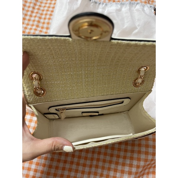 Túi Lyn auth like new vàng nhạt chất tweed sz S