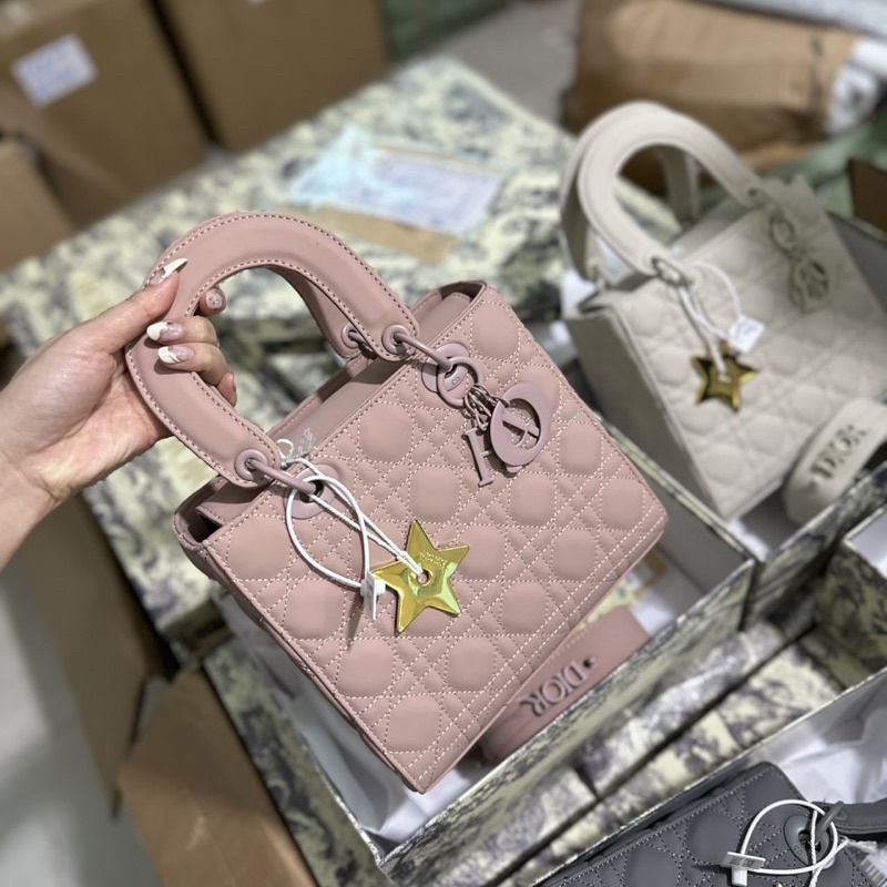 Túi Dio 5 múi kèm charm sao fullbox size 23cm