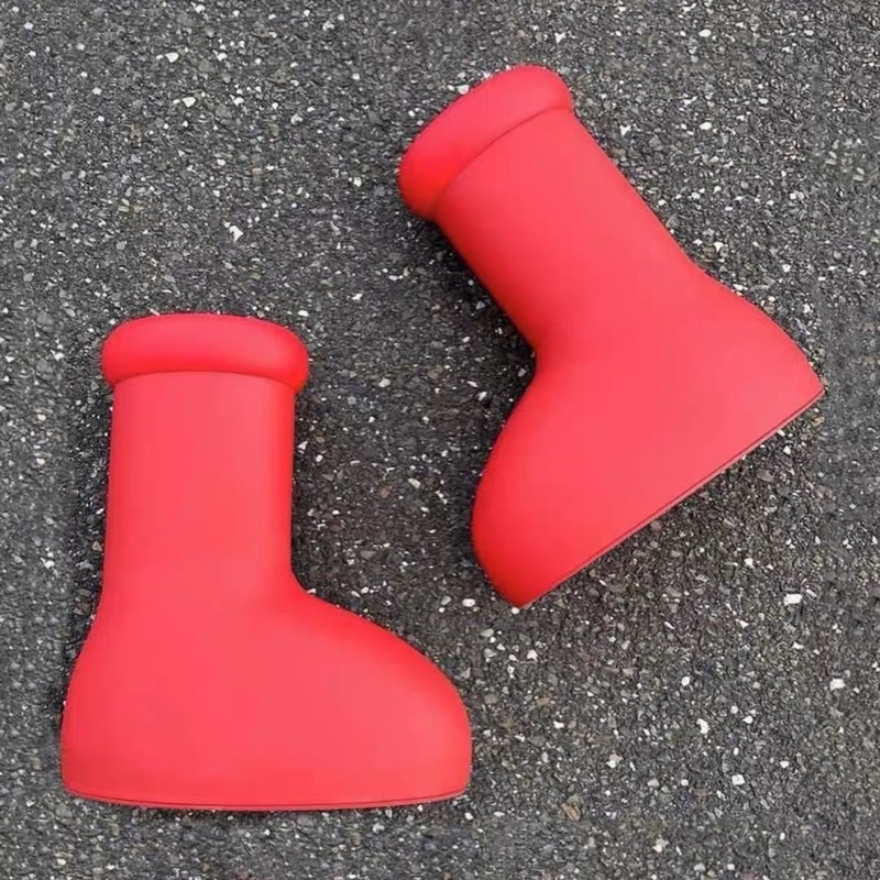 Mschf red boots mẫu giày tưởng chỉ có trên phim hàng ord