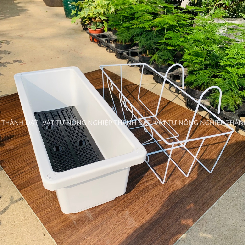 Bộ giá sắt và chậu chữ nhật trồng cây kích thước 48x20x16cm, treo ban công, hàng rào
