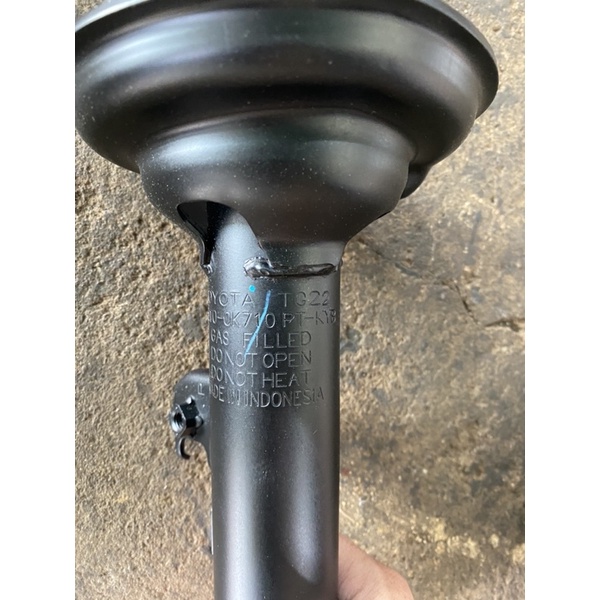 Phuột trước Innova chính hãng