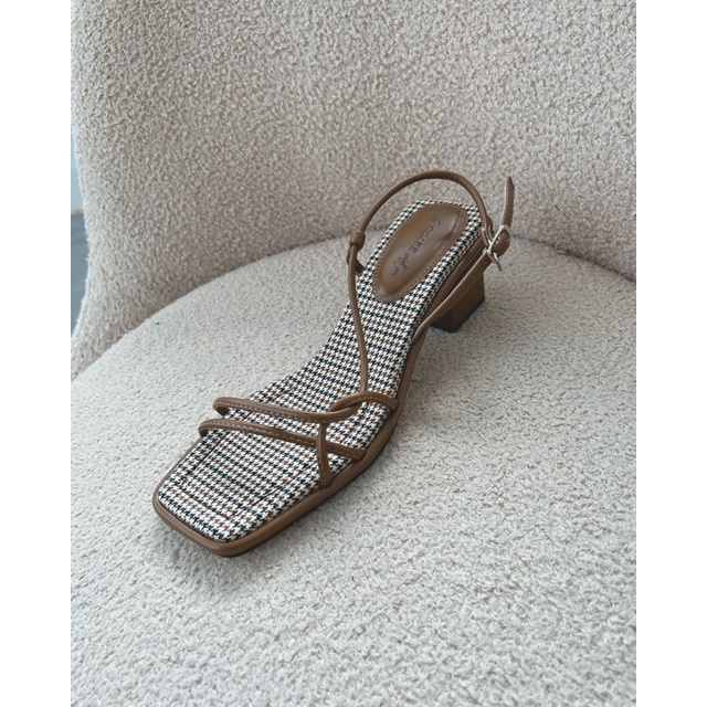 SD_A0_0227 xăng đan