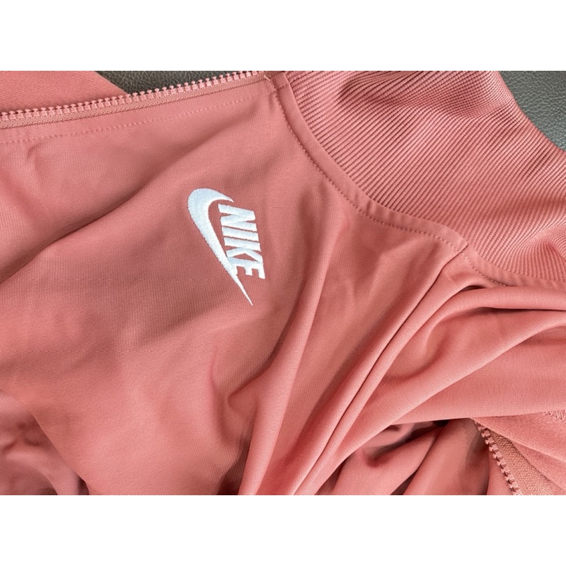 Áo khoác ngoài dáng Croptop dài tay NI.KE