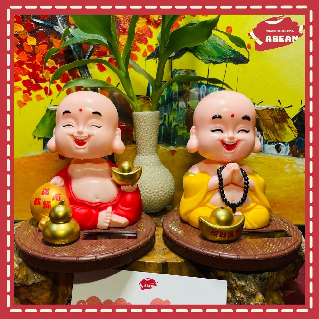 Tượng phật chú tiểu gõ mõ tụng kinh để trang Trí  xe hơi ô tô, Bàn Làm Việc, phong thủy tốt gia đạo bình an