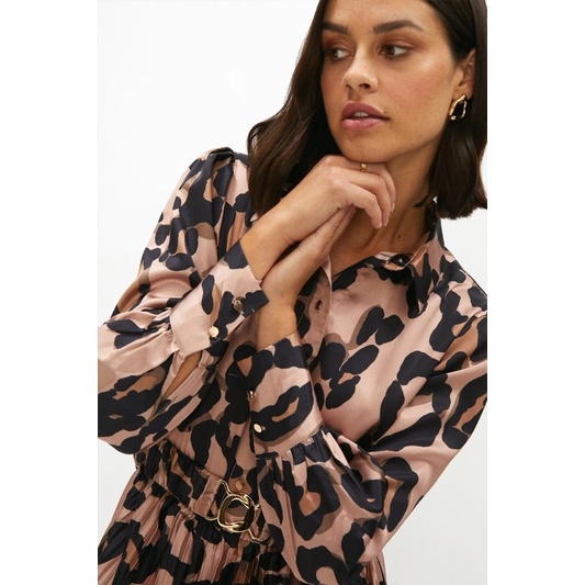 Đầm Ted in hoạ tiết siêu sang kèm đai eo