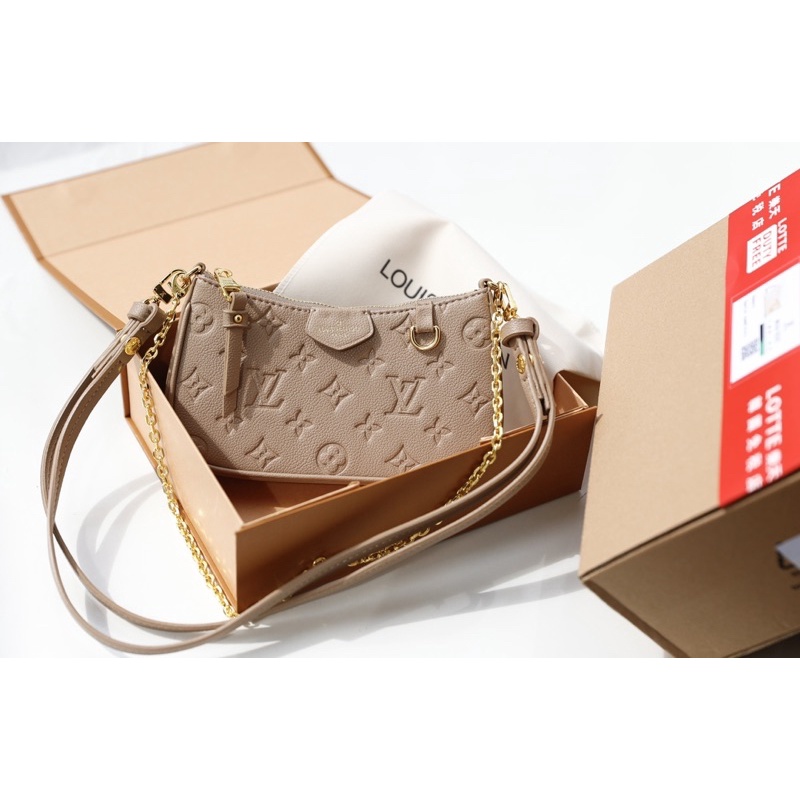 Túi đeo chéo LV Easy Pouch 3 màu size 20cm fullbox 2 lớp