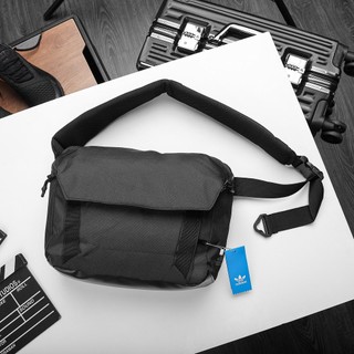 Túi đeo chéo Commuter Crossbody Bag ED1807