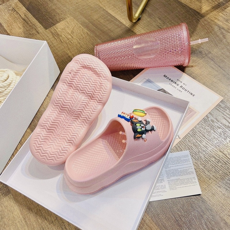 🔥BÁNH MÌ  CO STICKER LOẠI 1- DÉP ĐÚC  NỮ CHẤT LƯỢNG🔥 DÉP ĐI MƯA, DÉP ĐI TRONG NHÀ 🔥
