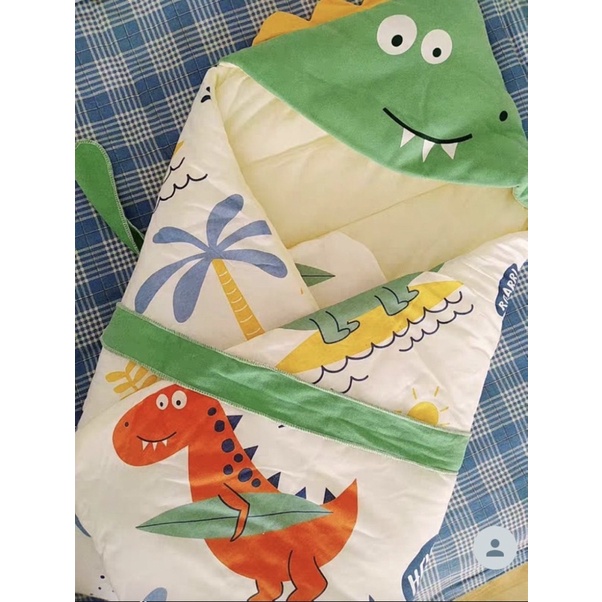 Ủ trần bông cho bé sơ sinh hoạ tiết khủng long ngộ nghĩnh